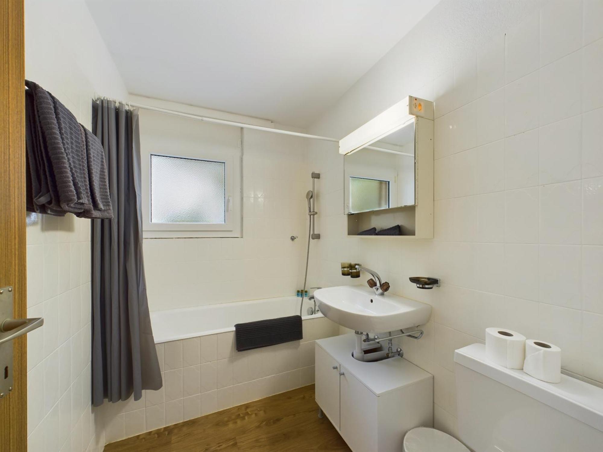 Pure Comfort! Entire Apartment With Abundant Space Near Zermatt With Parking! Tasch Ngoại thất bức ảnh